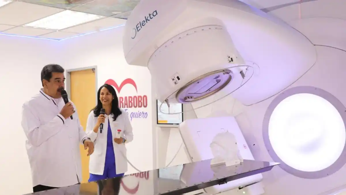 Maduro reinauguró servicios de radiología y medicina nuclear en Carabobo