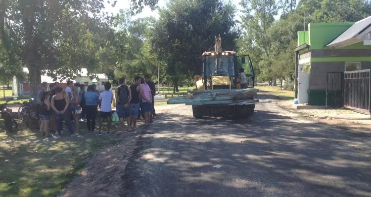 Con el Balneario abierto, siguen las tareas de reacondicionamiento
