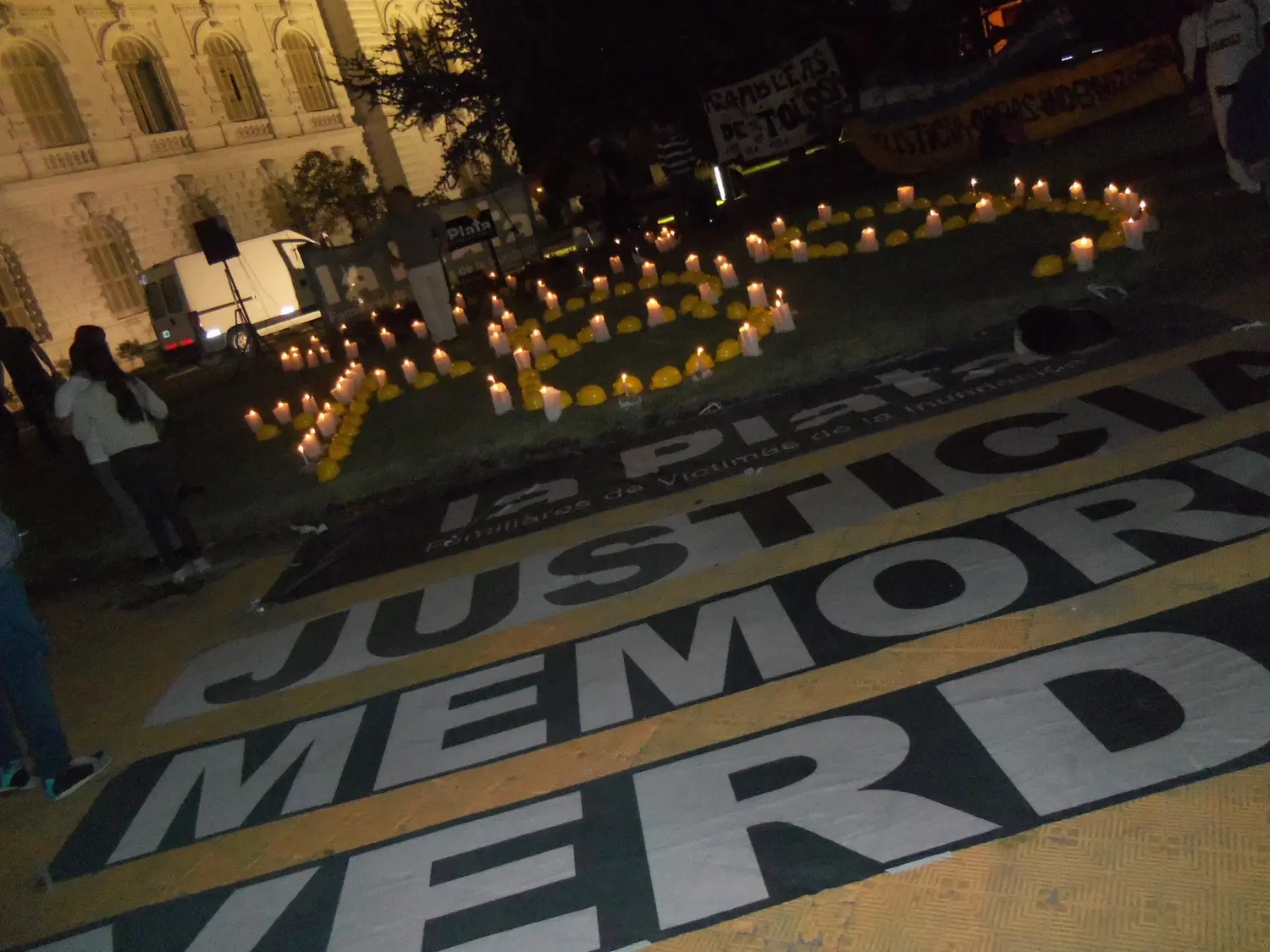 Inundación en La Plata: Movilización de vecinos a 23 meses de la tragedia