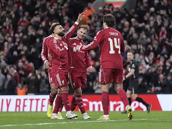 Avanzaron el City y Liverpool