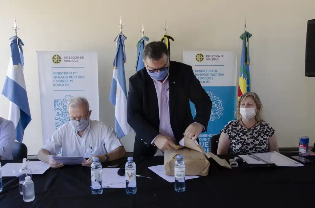 La Provincia invierte más de 570 millones  de pesos para mejorar Caminos Rurales