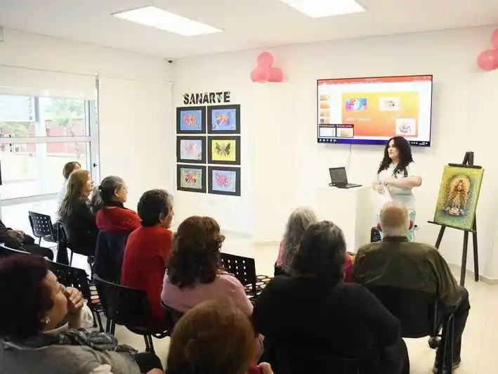 El CEMENURK desarrolló una con la
presencia de tres reconocidas artistas