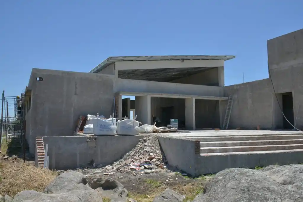 El Municipio avanza con las obras de  finalización del espacio nido de La Movediza