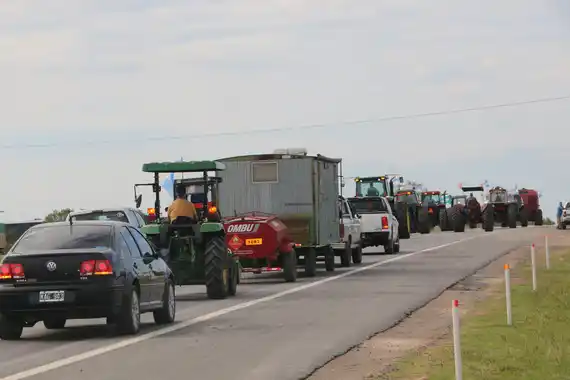 Empezó el paro del campo: qué reclama la Mesa de Enlace y cómo será la protesta