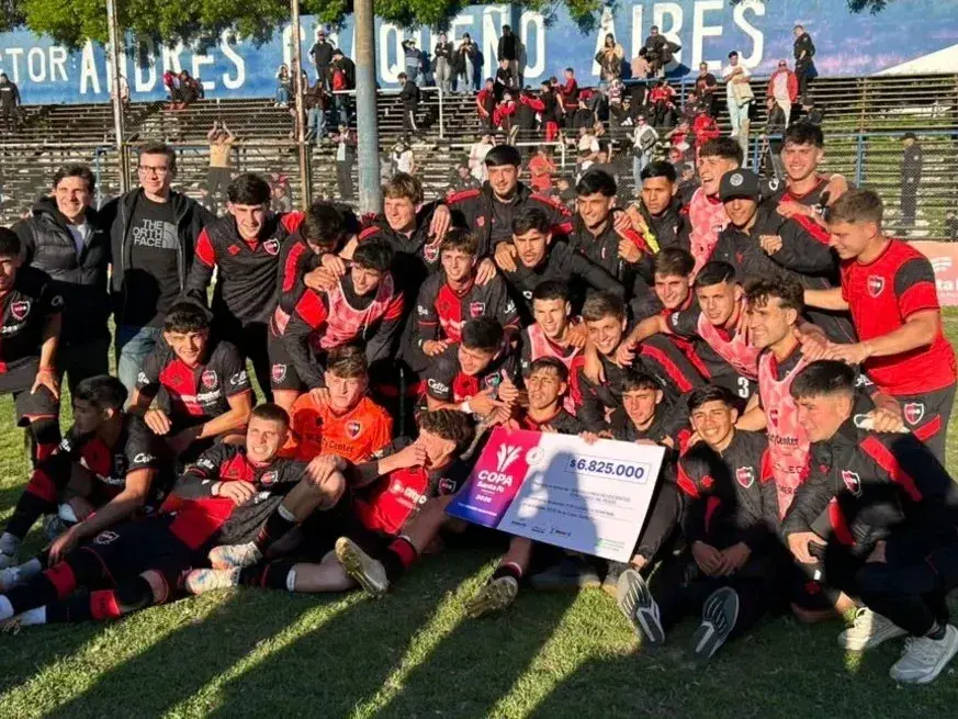 La Lepra venció al Canalla y se metió en la finald e la Cops Santa Fe de fútbol masculino. Foto:Copa Santa Fe