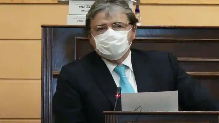 Holmes Trujillo ofrece DISCULPAS por exceso policial durante las marchas del 2019