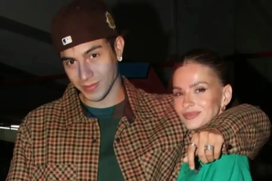 Apareció la foto que confirmaría el casamiento de La China Suárez y Rusherking