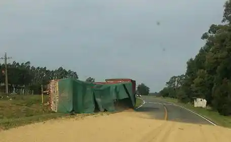Volcó un camión en ruta 86
