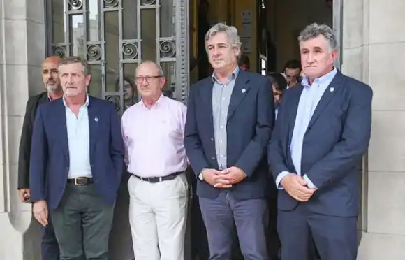 Vilella ratificó a la Mesa de Enlace que llevan al 15% las retenciones