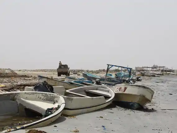 Al menos 20 migrantes murieron en naufragio frente a las costas de Yemen