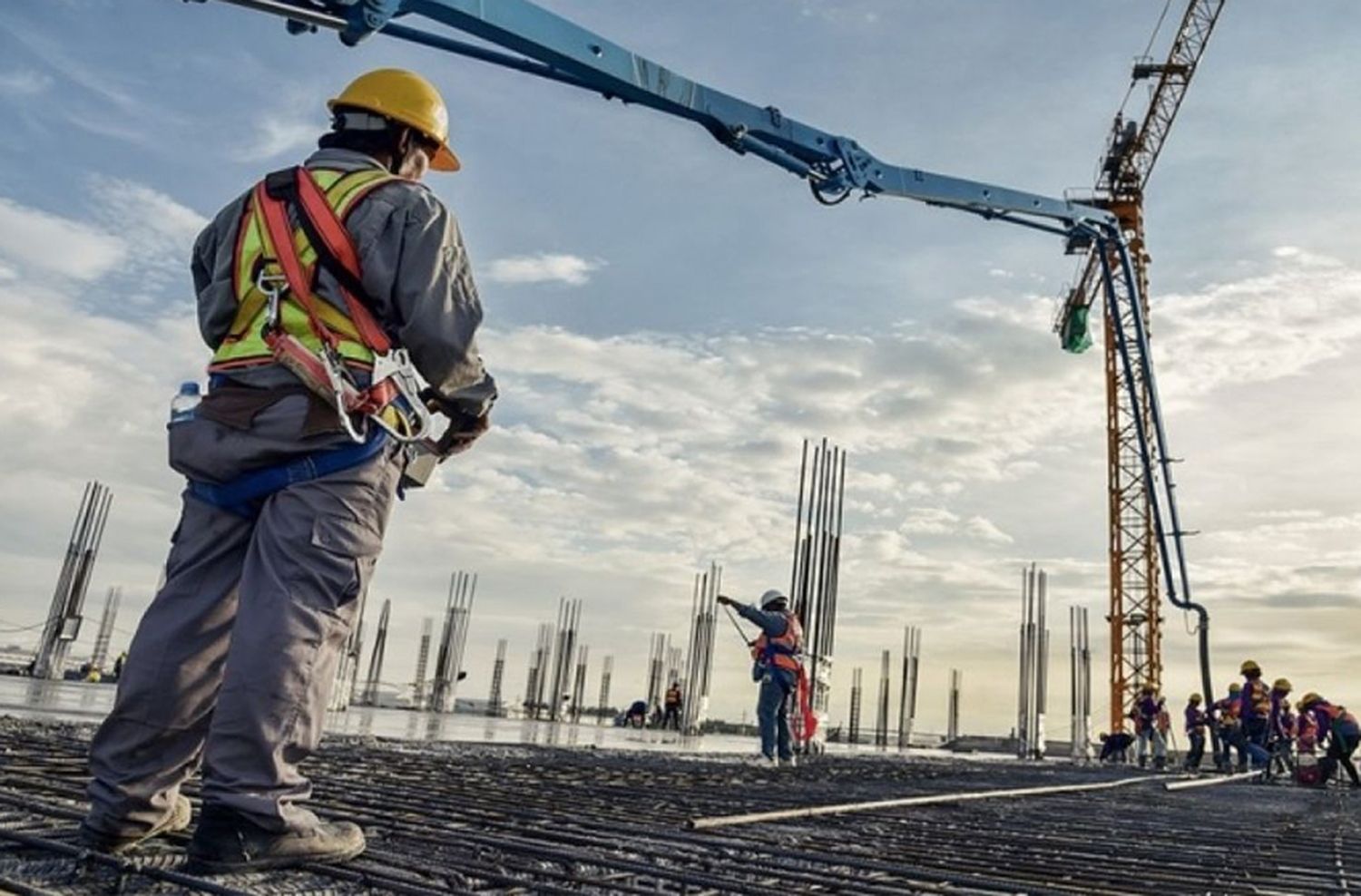 Aseguran que se perdieron cerca de 100 mil puestos de trabajo en la provincia por el freno de obras públicas