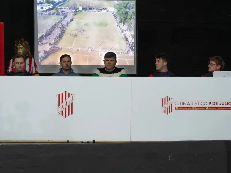 Autoridades presentes en el lanzamiento del "Leoncito 2025".Foto:Prensa 9 de Julio