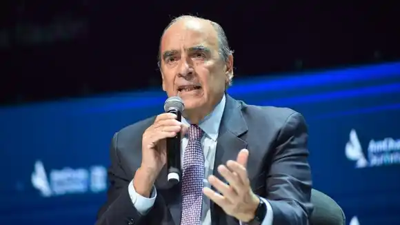 Renunció el jefe de Gabinete Francos y lo reemplazará Adorni