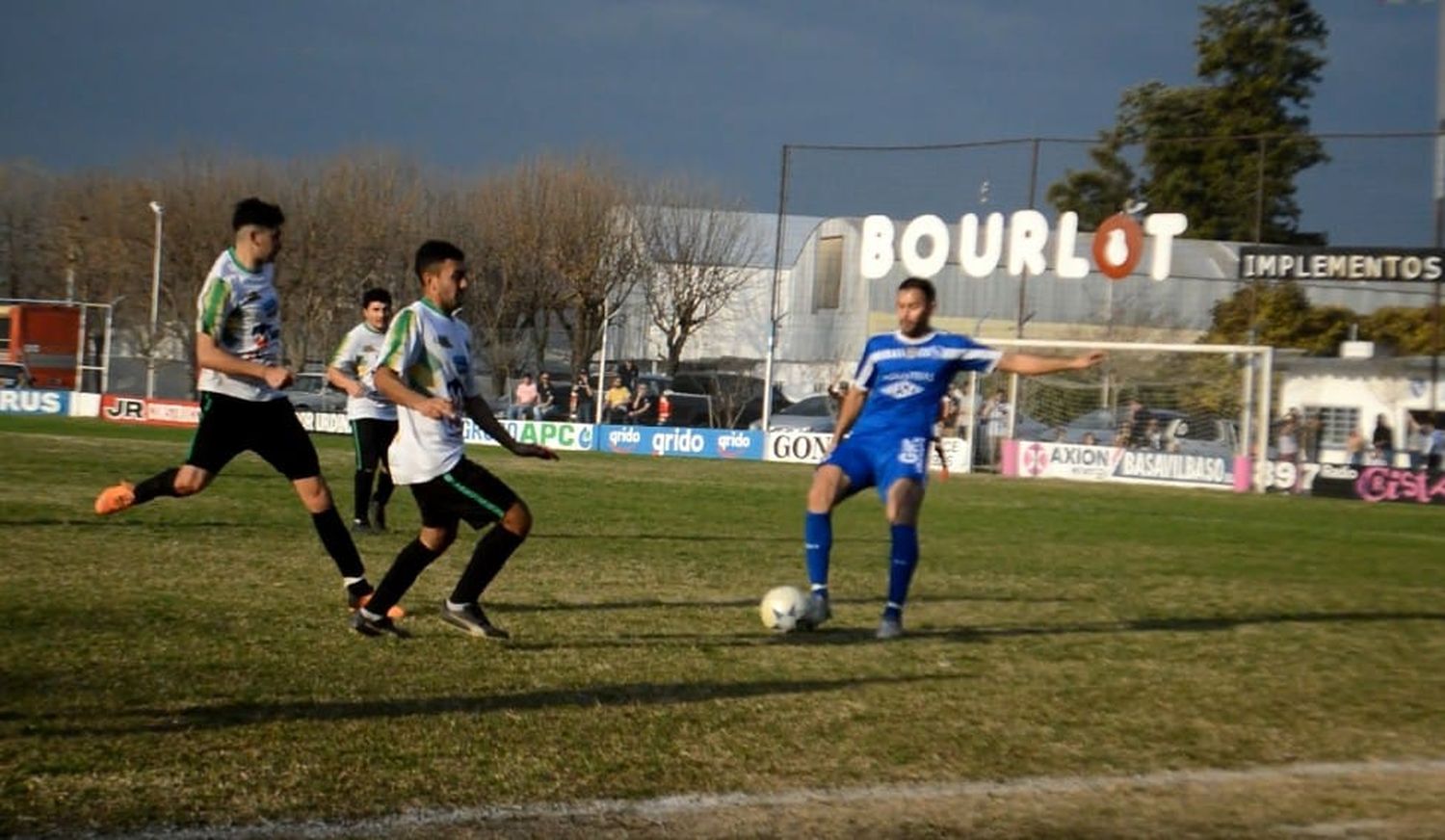 Deportivo goleó a Unión en el Treisse y terminó segundo en el Apertura