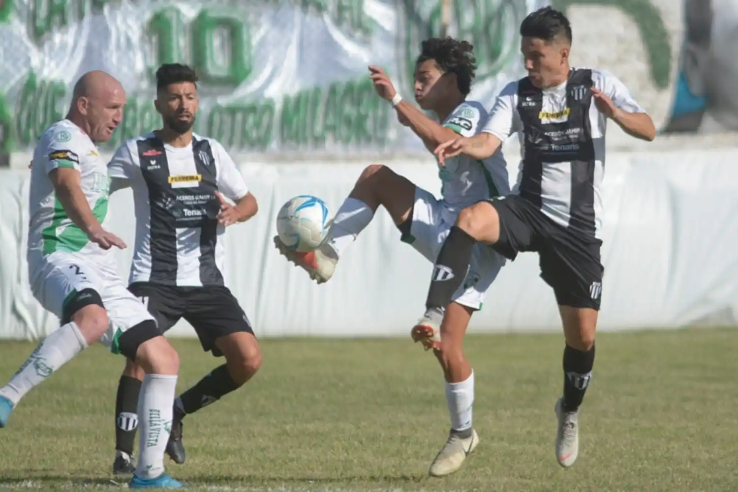 Flexibilizaciones: La Provincia habilitó público en ligas deportivas amateur y turismo de reuniones