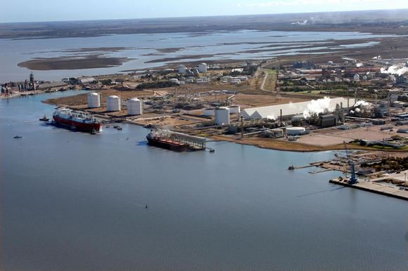 Puerto de Bahía Blanca: el bloque de los 56,6 millones de dólares