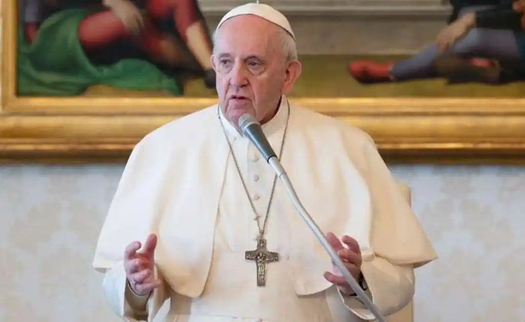 El Papa reclamó un salario básico universal y la reducción de la jornada laboral