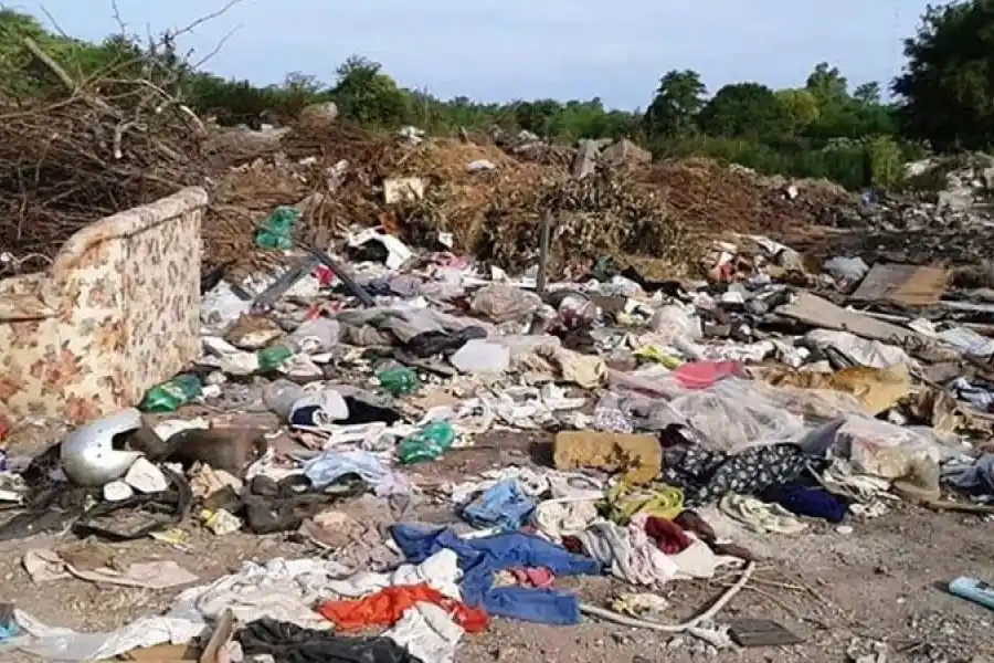 Horror: con una severa lesión craneal, hallaron un bebé muerto en un basural de Corrientes