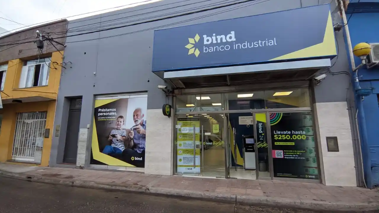 Paro de bancos: qué servicios afecta y cuándo cobrarán los beneficiarios de Anses