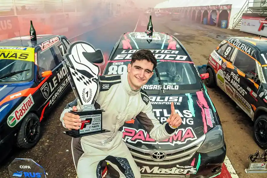 Martin Chico ganó en la Clase 3 del Turismo Pista, en Concepción del Uruguay