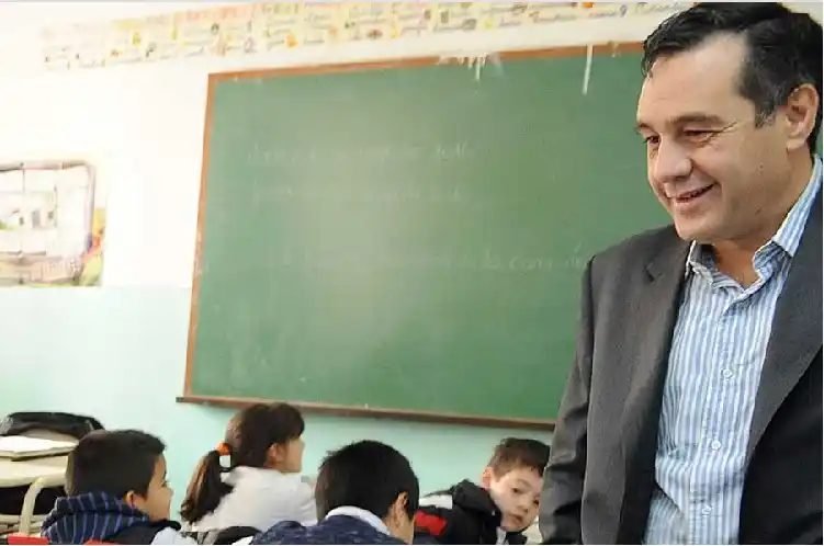 Paro Docente: Finocchiaro dijo que a los gremios sólo les importa la confrontación con el gobierno provincial y nacional
