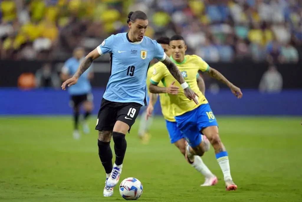 Uruguay eliminó en los penales a Brasil