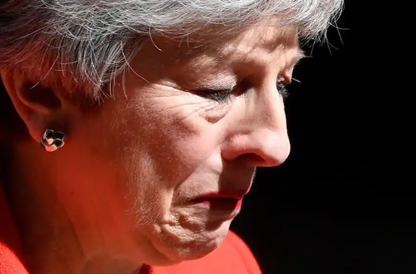 Theresa May, primera ministra británica, presentó su renuncia