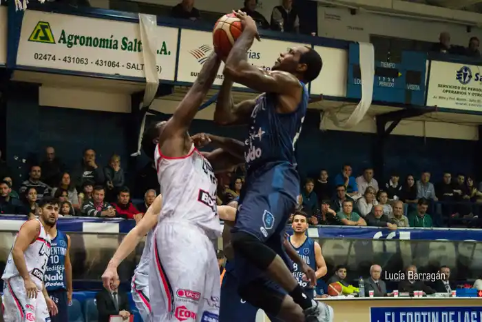 La tapa de Ivory Clark a Crawford. 