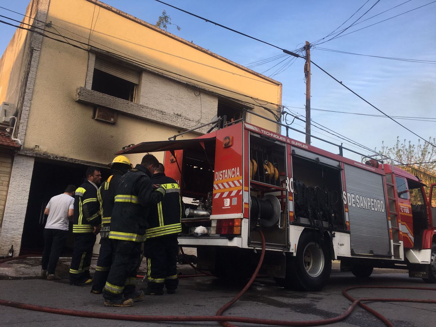 Incendio en una vivienda ubicada en Rivadavia y San Martín