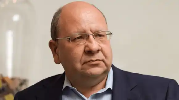 IMPLOSIONAR A LA OPOSICIÓN: el secreto a voces detrás de la renovación del CNE