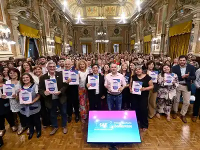 Las recetas fueron elaboradas por equipos de auxiliares de distintos establecimientos educativos.
