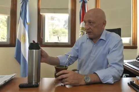Bonfatti pide que renuncien dos ministros radicales