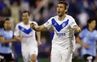 Vélez venció a Belgrano y avanza en la Sudamericana