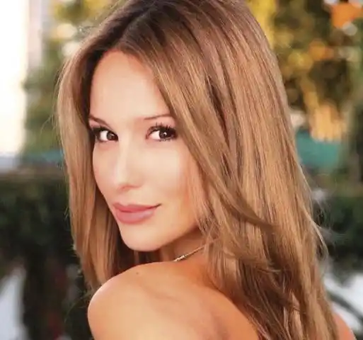 Pampita vuelve a la TV pero en ciclo de entrevistas