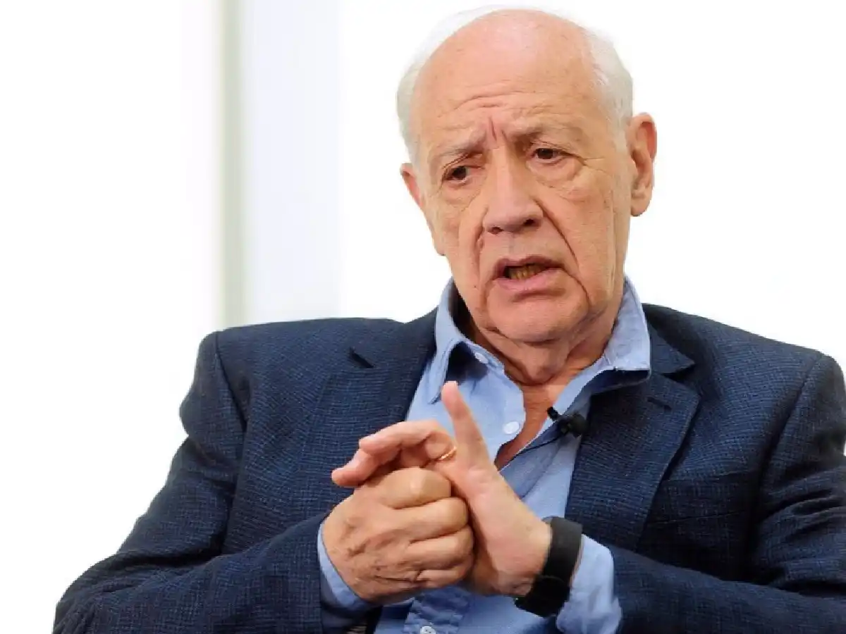 Lavagna: "Hay riesgo de un choque mayor si no cambiamos" 