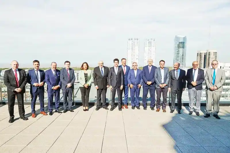 La relación con la compañía nacional de 
Israel para trabajar en el manejo del agua