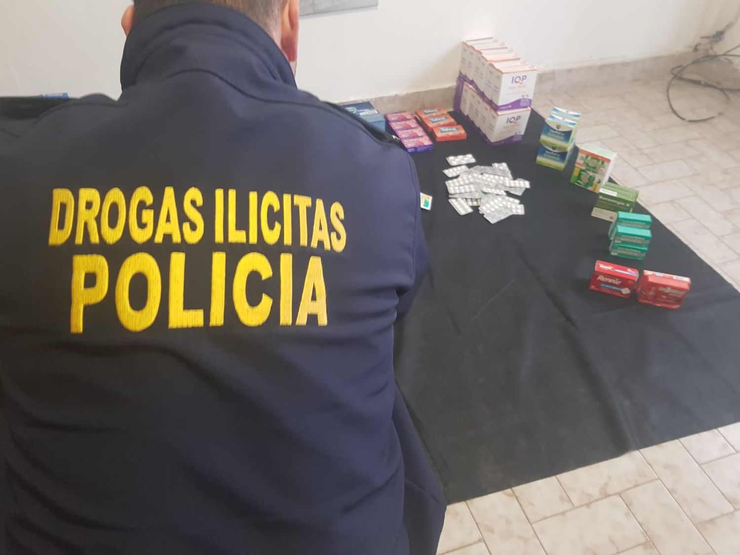 La policía incautó medicamentos que fueron desviados del circuito legal de distribución para su comercialización.