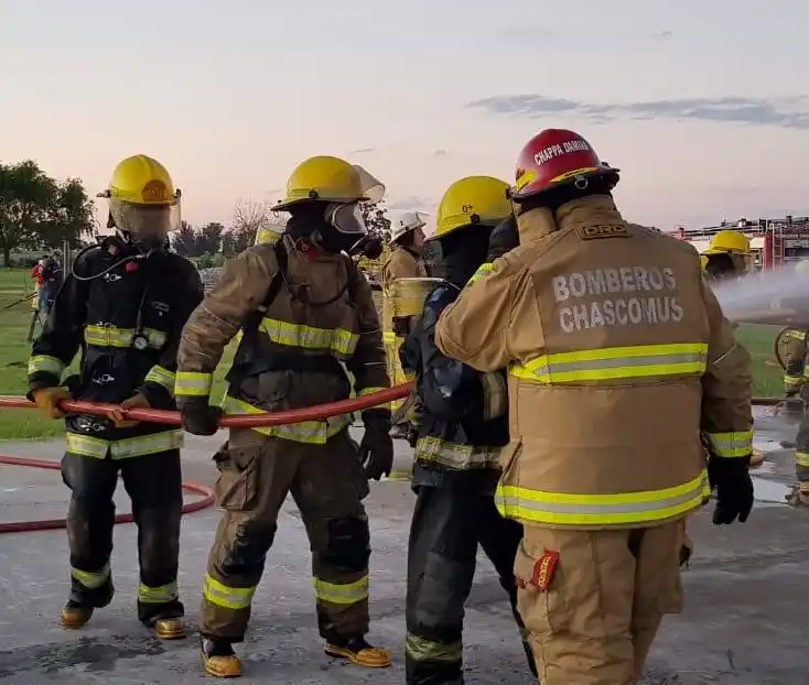 Más de 80 hectáreas afectadas por el incendio en monte de la fábrica Villa del Sur: “El incendio del martes nos rompió el esquema porque fue muy duro para trabajarlo”