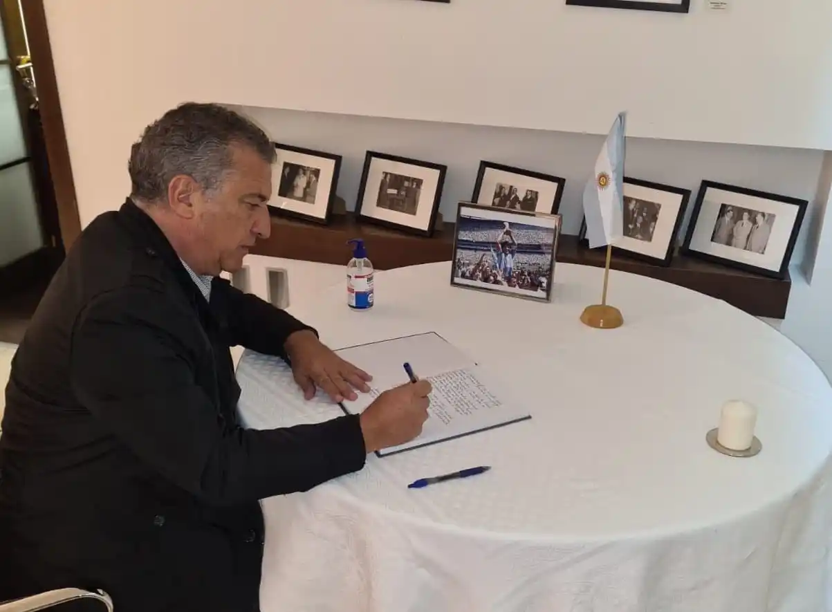 “Es hora de que se termine este circo mediático; a sacarse las caretas”, dijo Urribarri