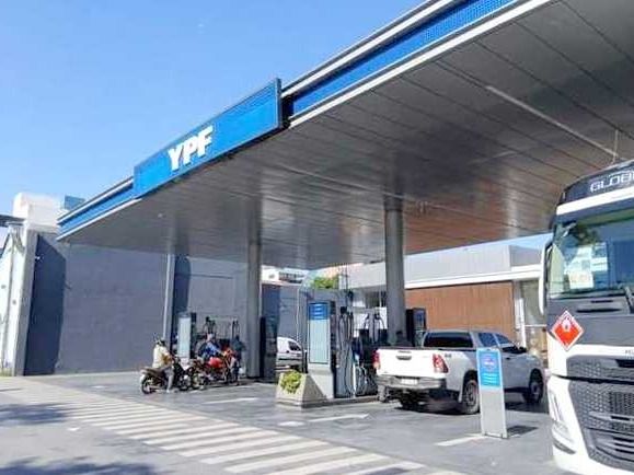 Nuevas subas en las naftas y el gasoil en
todas las estaciones de servicio del país
