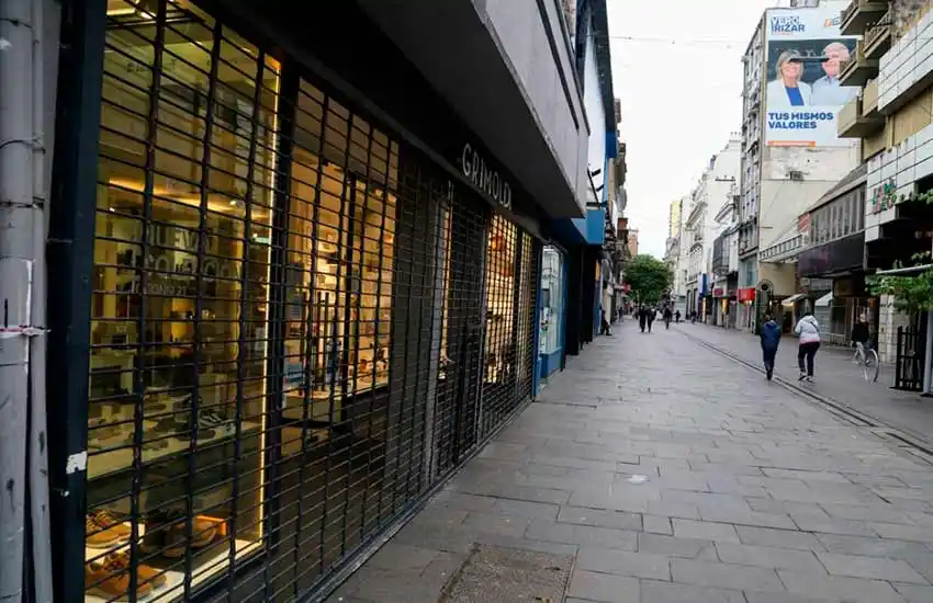 Casi el 15% de los locales comerciales de Rosario está desocupado