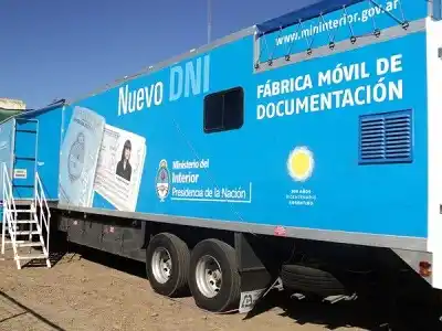 Visita Gualeguaychú el camión fábrica de DNI