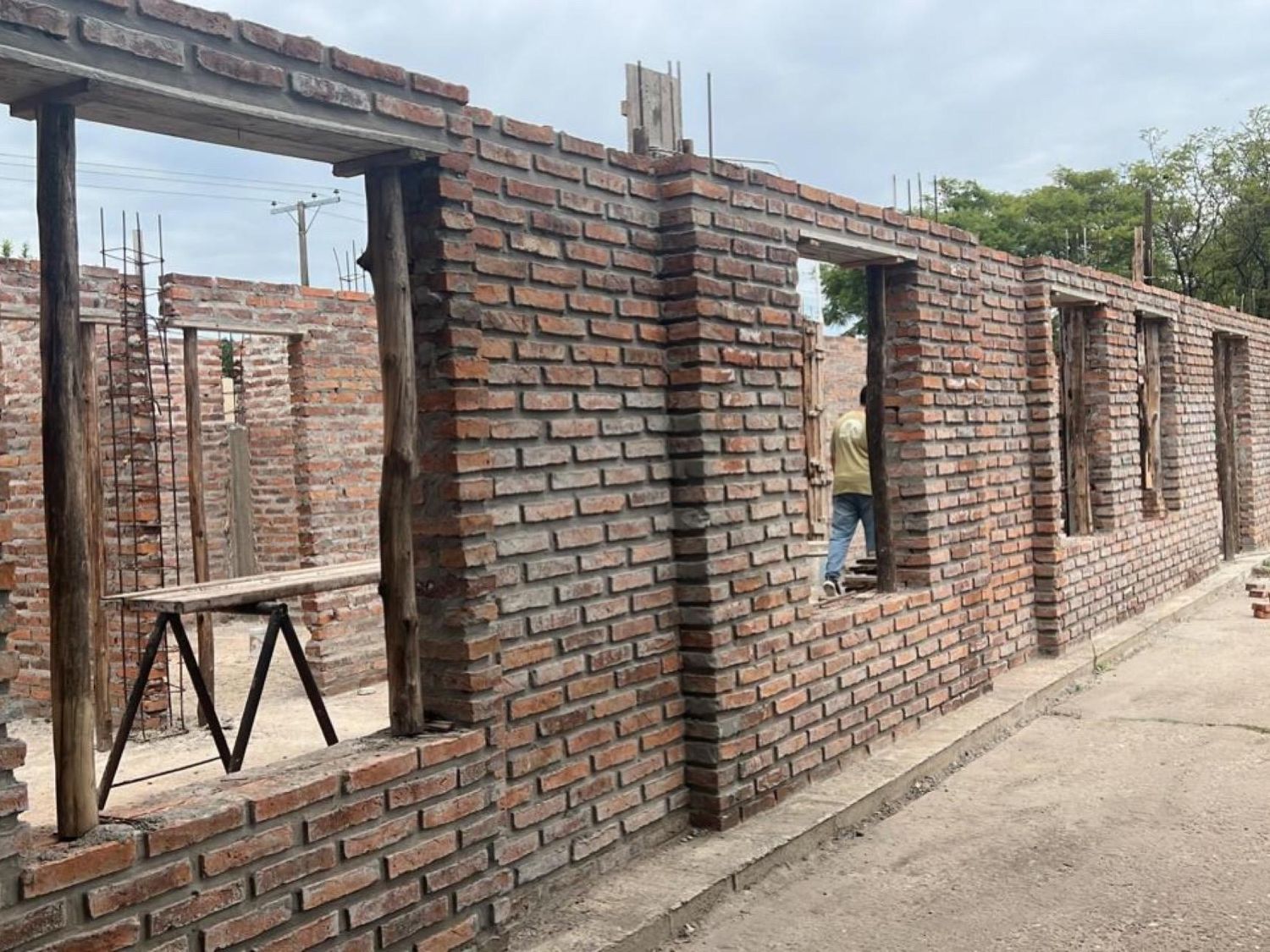 Avanza la obra de ampliación en el Centro de Salud Pancho Ramírez de San Salvador