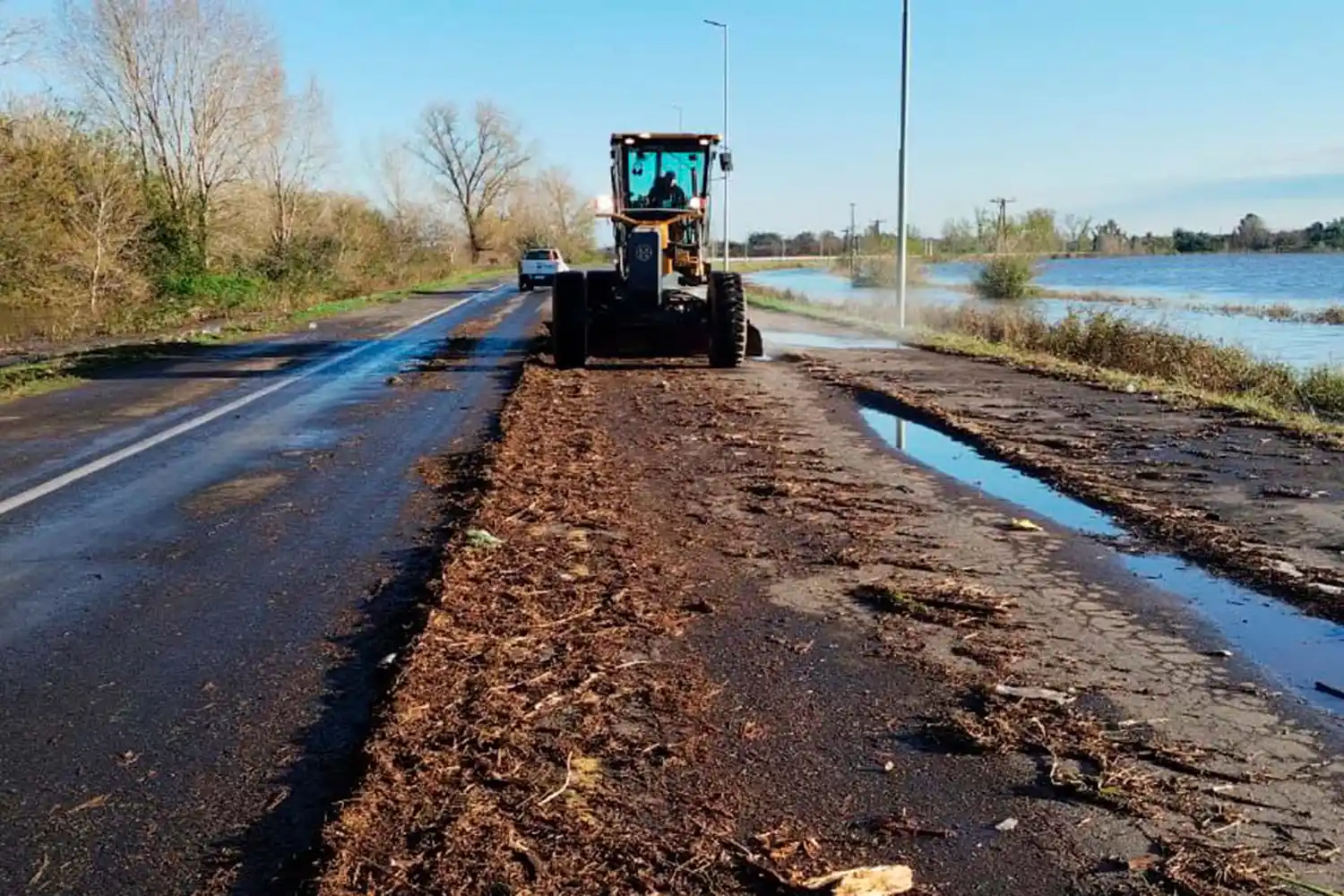 Inundaciones en Provincia: Buscan a tres personas