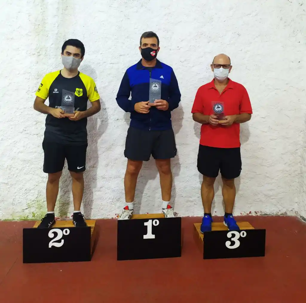 El tenis de mesa tuvo torneo en seis categorías