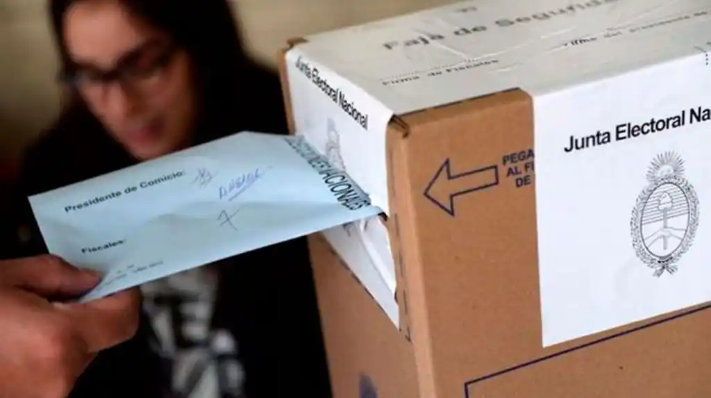 Protocolo para las PASO: "El voto se cierra en el cuarto oscuro", aclararon desde la Cámara Electoral 