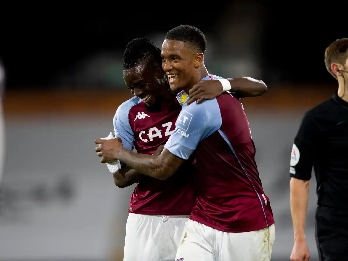 En Inglaterra, ganaron Aston Villa y Liverpool