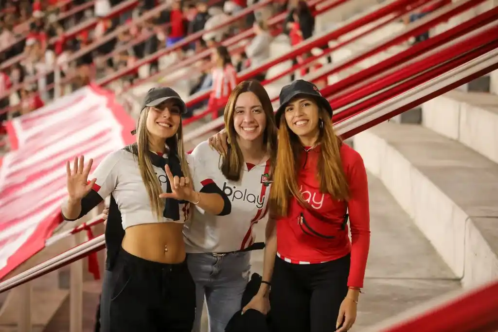 Estudiantes en el Kempes