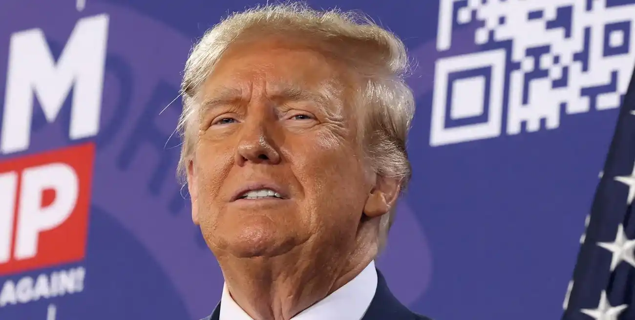 FILE PHOTO: Republican presidential candidate and former U.S. President Donald Trump holds a campaign rally ahead of the Republican caucus in Las Vegas, Nevada, U.S., January 27, 2024. REUTERS/Ronda Churchill/File