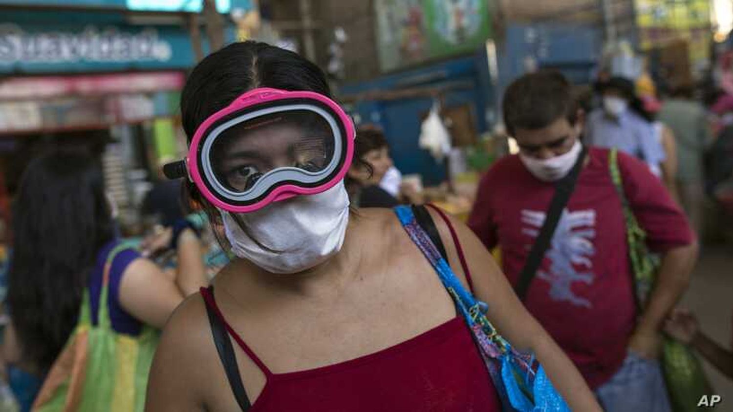 Perú está en una meseta de COVID-19 y esperando el descenso